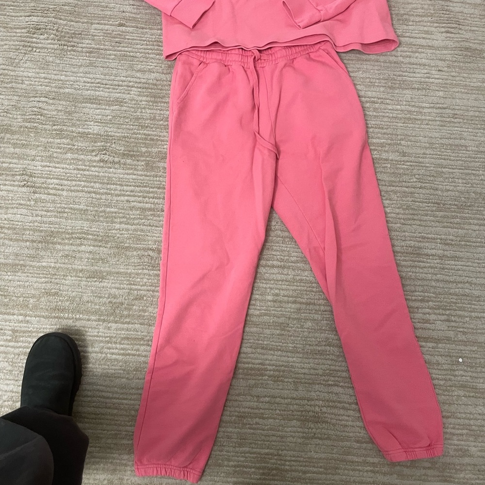 Something Navy Pink Sweatsuit Size Small (top and pant included)